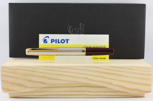 Pilot E95S Fountain Pen Deep Red 14K Gold Fine Nib