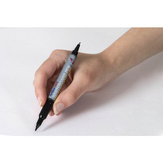 Hand writing with a black Artline 541T dual nib whiteboard pen