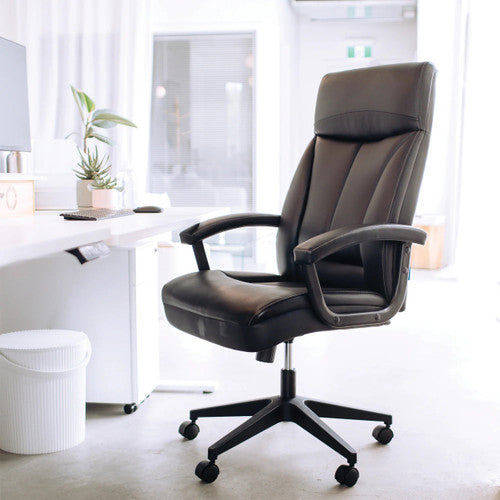 Buro Dakota II Chair With Arms PU Black