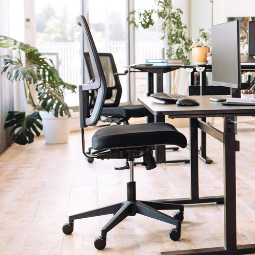 Buro Mantra Mesh Back Chair Without Arms Black