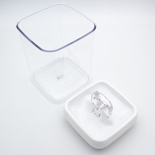 Connoisseur Flip-Tite Airtight and BPA Free Canister Square 1.7L