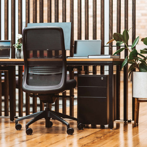 Konfurb Luna Chair Mesh Back with Arms Black