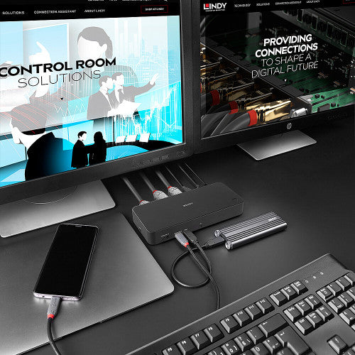 Lindy DST-Pro Universal USB-C and Type A Hybrid Laptop Docking Station