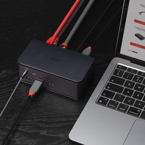 Lindy DST-Pro USB4 USB-C Laptop Docking Station
