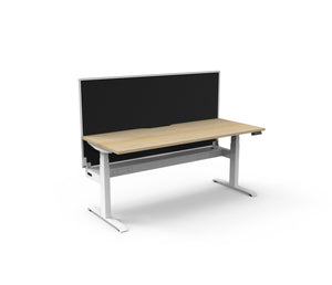Rapidline Boost Plus electric height adjustable single sided workstation, E0 rated Natural Oak top on a white satin powdercoated frame. Rapidline range image supplied for model B+1PWSCT1875 NO/WS.