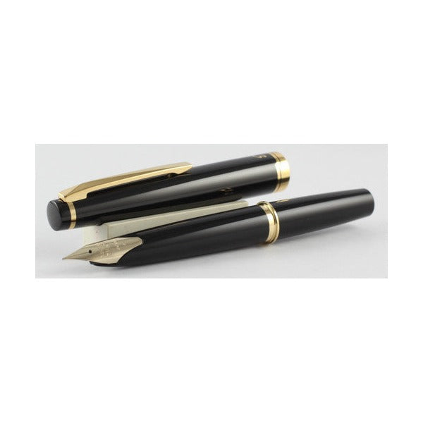 Pilot E95S Fountain Pen Black 14K Gold Fine Nib – view 2