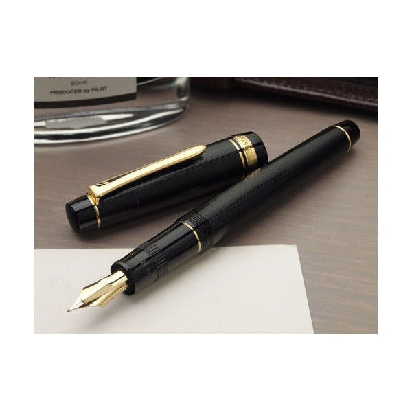 Pilot Justus 95 Fountain Pen Black Stripe Barrel 14K Gold Fine Nib – view 4
