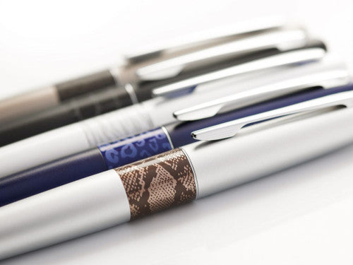 Pilot MR2 Fountain Pen Deep Purple Leopard Barrel Medium Nib – view 5